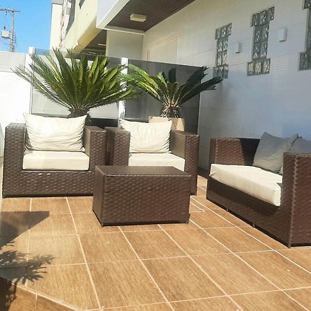 Ampla Cobertura Na Praia Do Mar Grosso Laguna Eksteriør billede