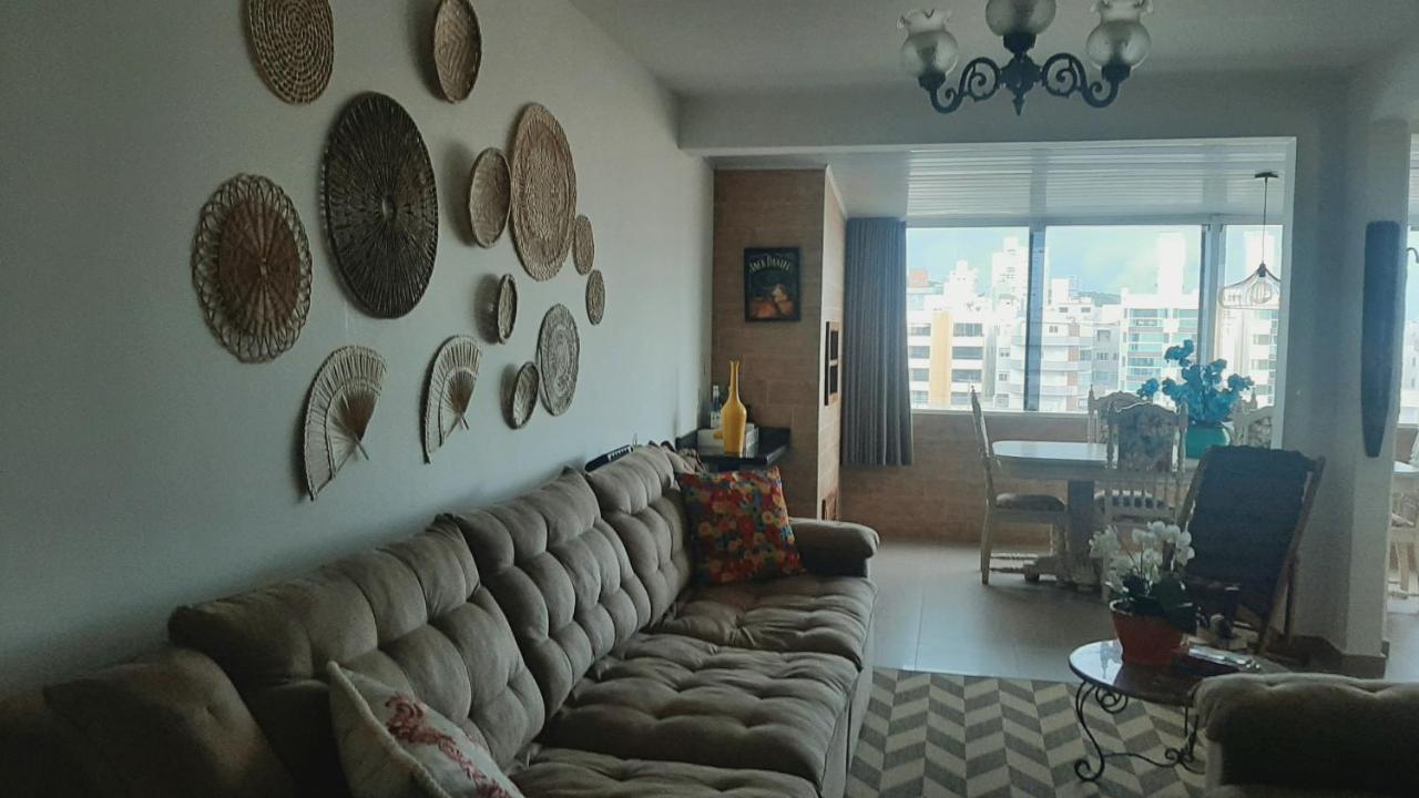 Ampla Cobertura Na Praia Do Mar Grosso Laguna Eksteriør billede